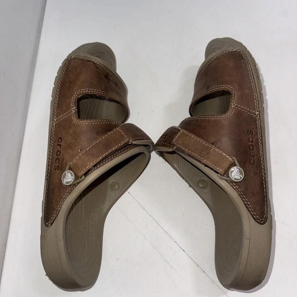 Crocs Yukon Brown Leather Two-Strap Outdoor Gorpcore Fisherman Sandals Size 13